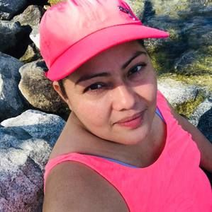 Meet your Posher, Emilia